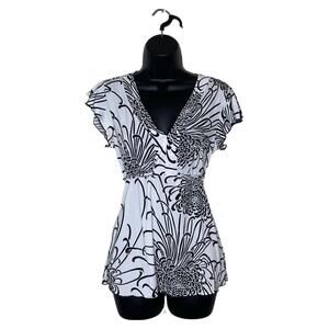 Vtg‎ Black White Asian Floral Babydoll Blouse Flutter Sleeve Y2K Boho Fairy Sz S
